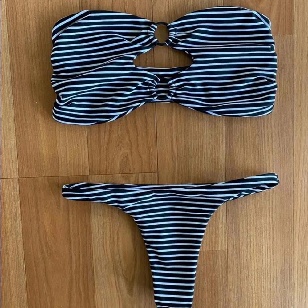 ❌SOLD❌ MIKOH SWIM SET